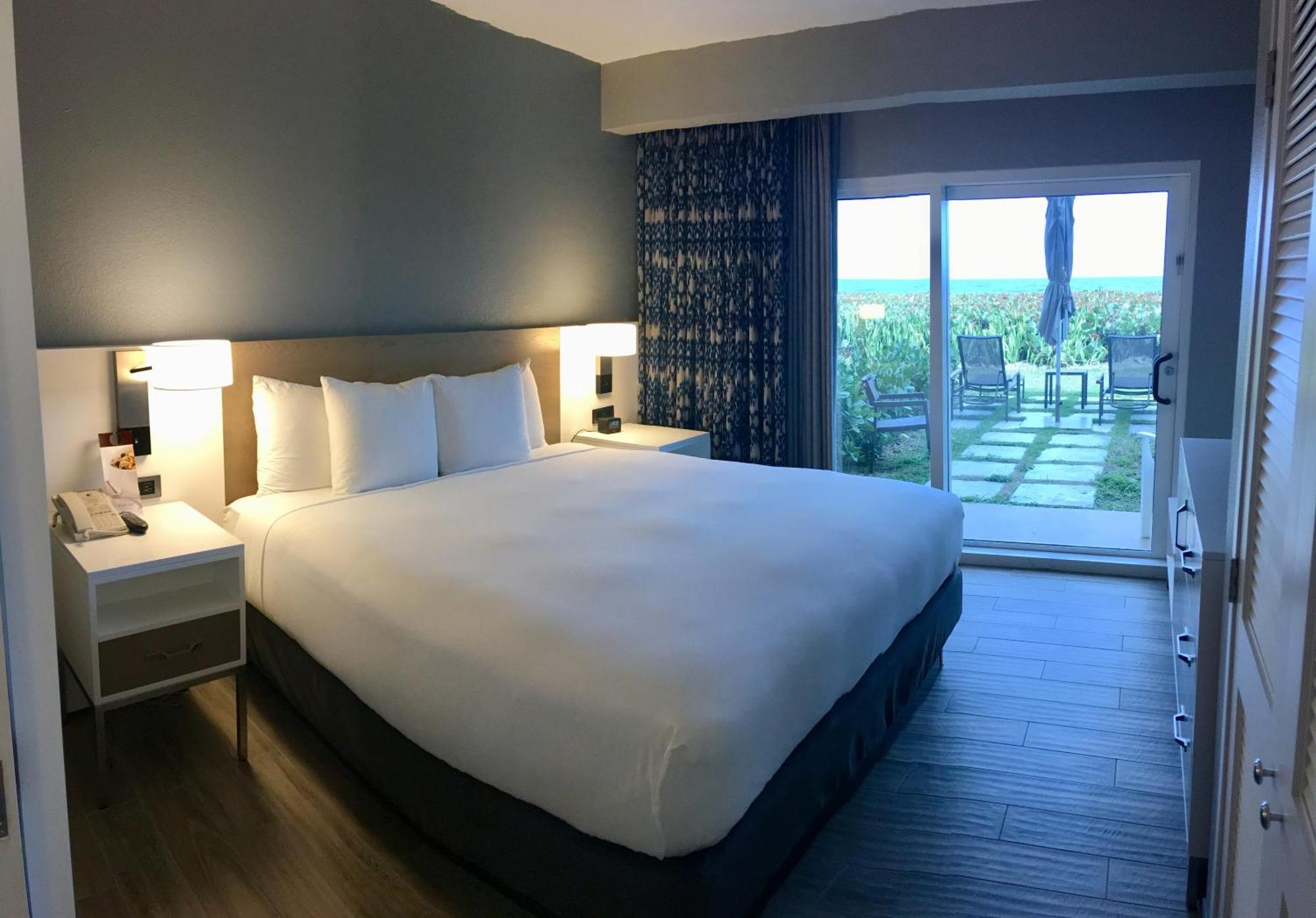 Doubletree Suites By Hilton Melbourne Beach Oceanfront Exteriér fotografie